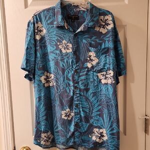 Margaritaville Blue and White Floral Casual Shirt Men's Size L
